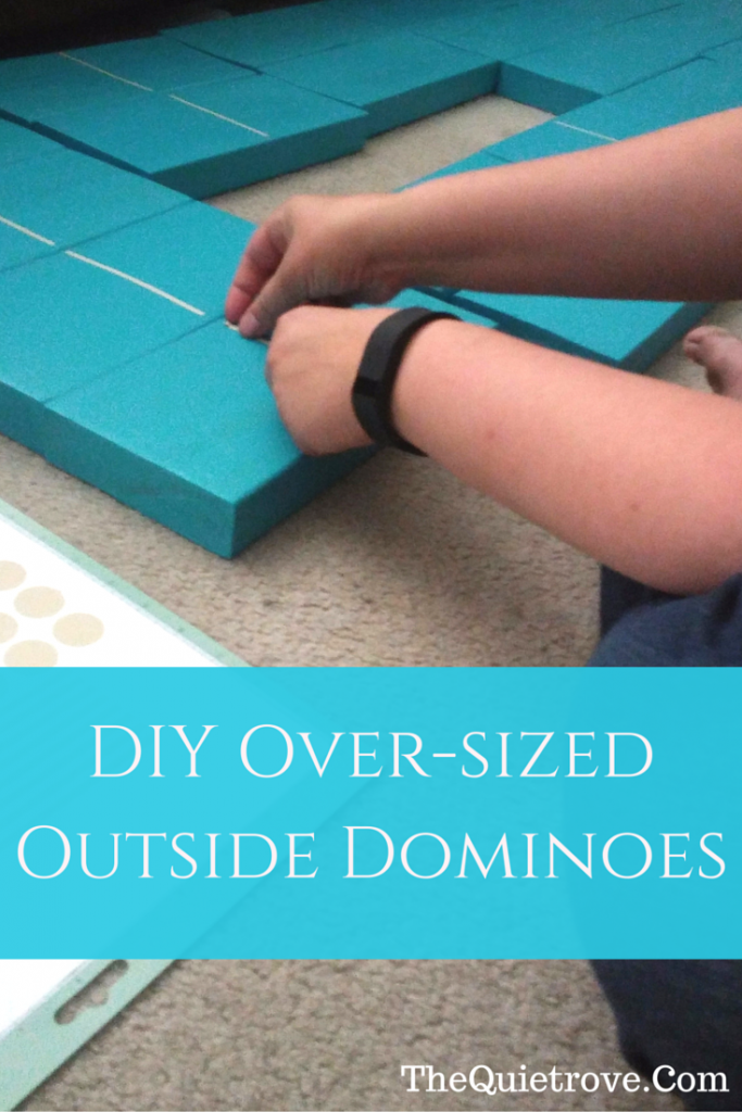 DIY Oversized Outside Dominoes