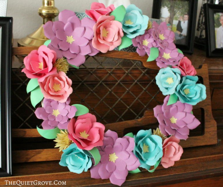 DIY Paper Flower Wreath made with a Cricut Explore Air 2