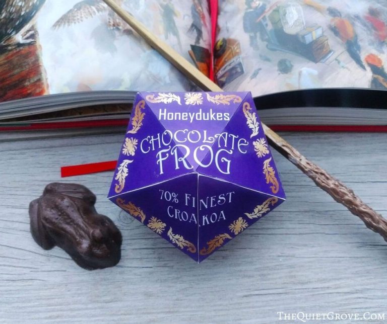 DIY Chocolate Frog Boxes & Wizard Cards (with Free Printables) ⋆ The ...