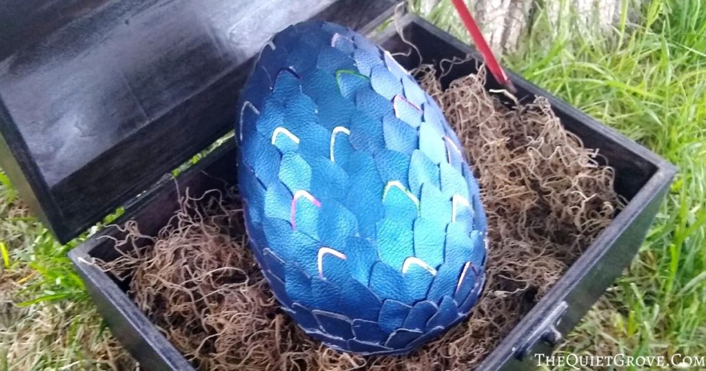 Easy DIY Thumbtack Dragon Egg ⋆ The Quiet Grove