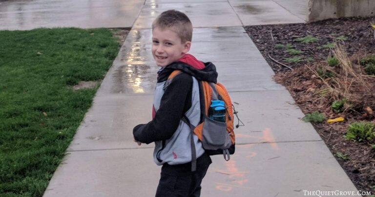 How To Put Together The Perfect Kids Travel Bags!